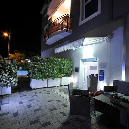 Apartments & Rooms Villa Maslina 特罗吉尔 外观 照片