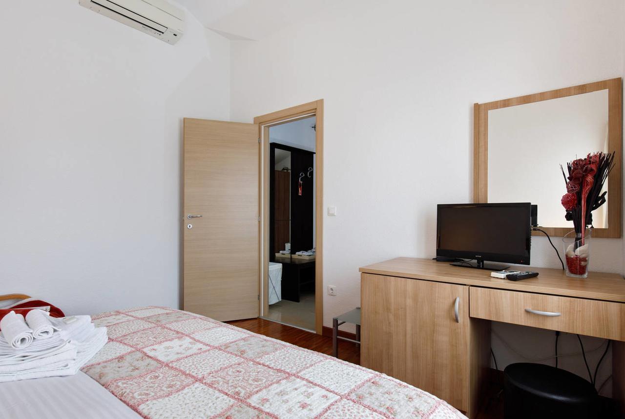 Apartments & Rooms Villa Maslina 特罗吉尔 外观 照片