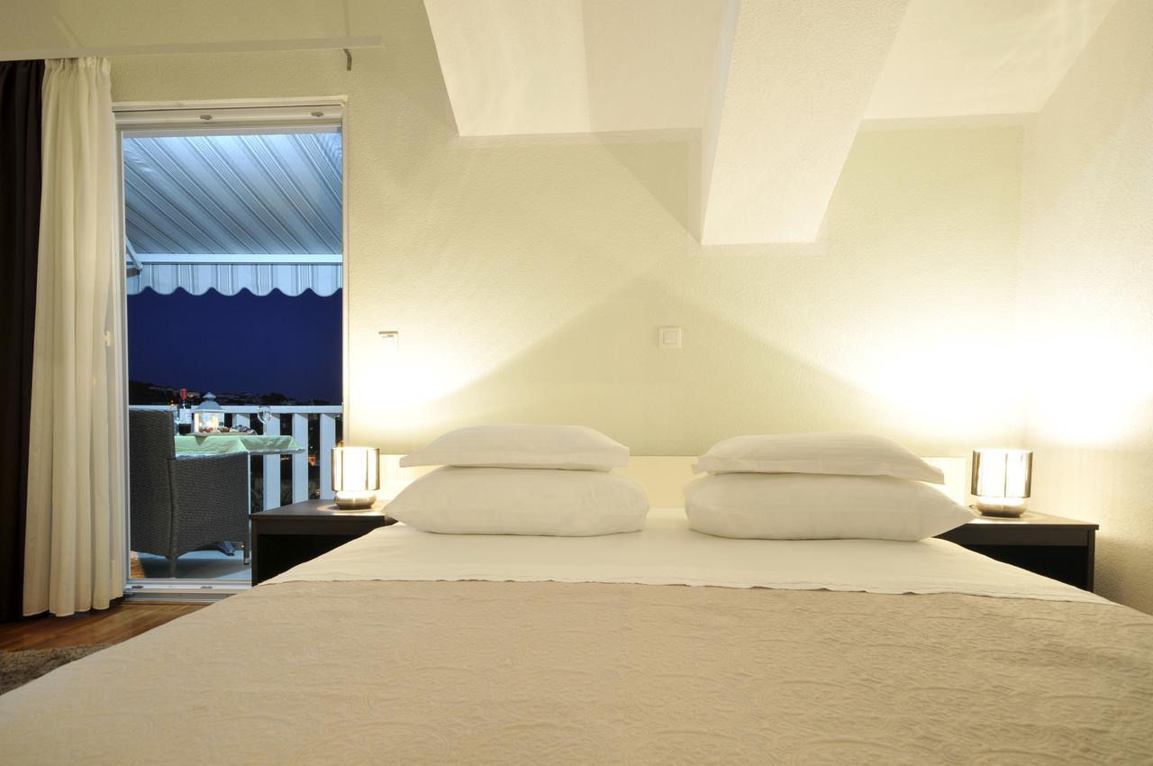 Apartments & Rooms Villa Maslina 特罗吉尔 外观 照片