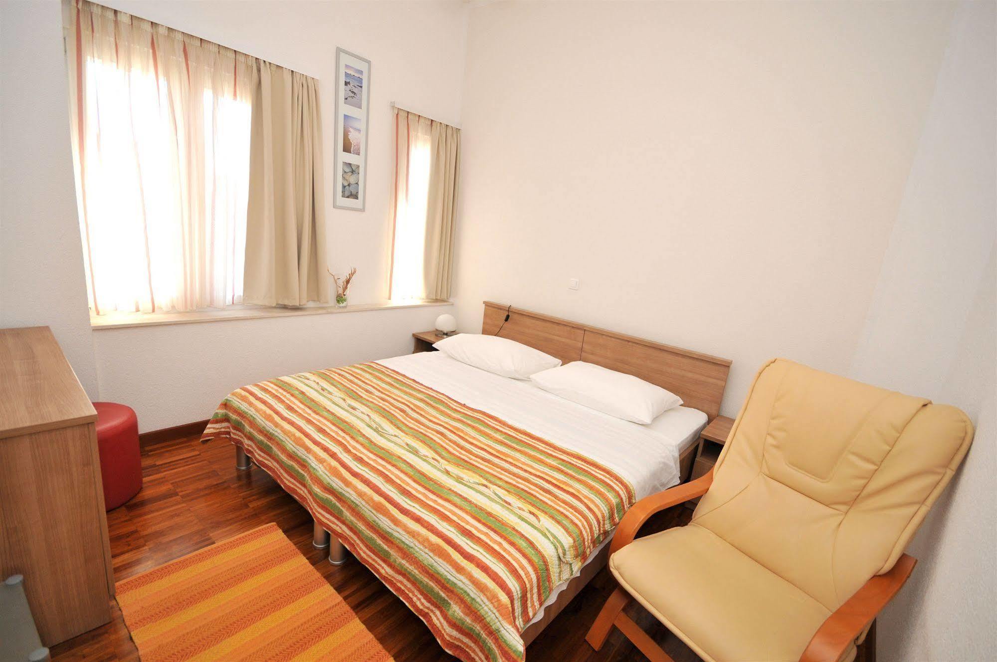 Apartments & Rooms Villa Maslina 特罗吉尔 外观 照片
