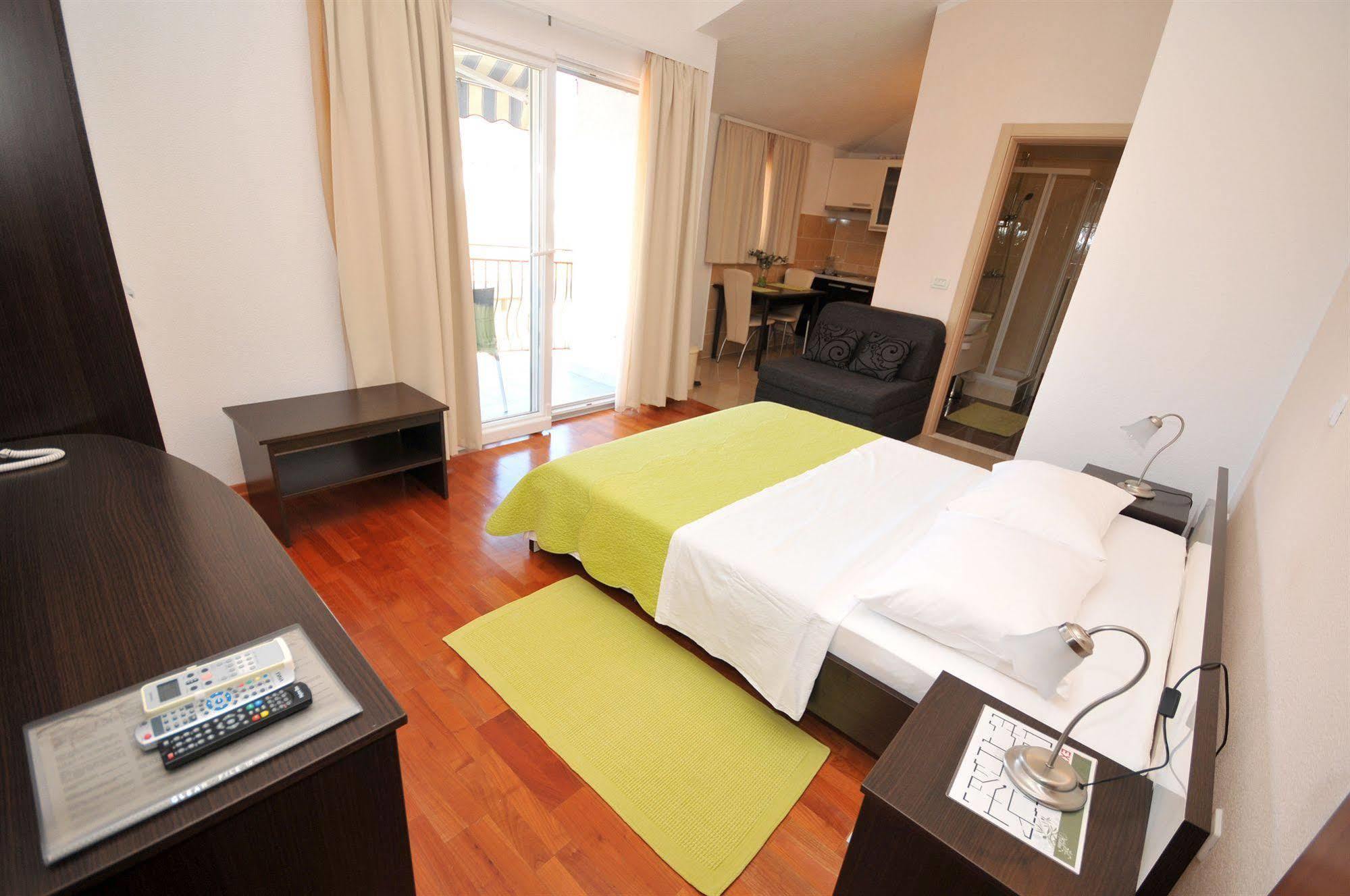 Apartments & Rooms Villa Maslina 特罗吉尔 外观 照片