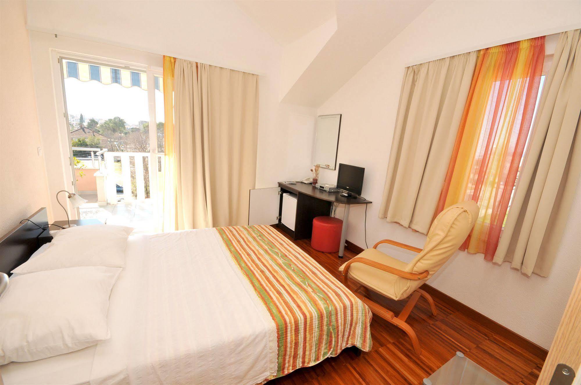 Apartments & Rooms Villa Maslina 特罗吉尔 外观 照片